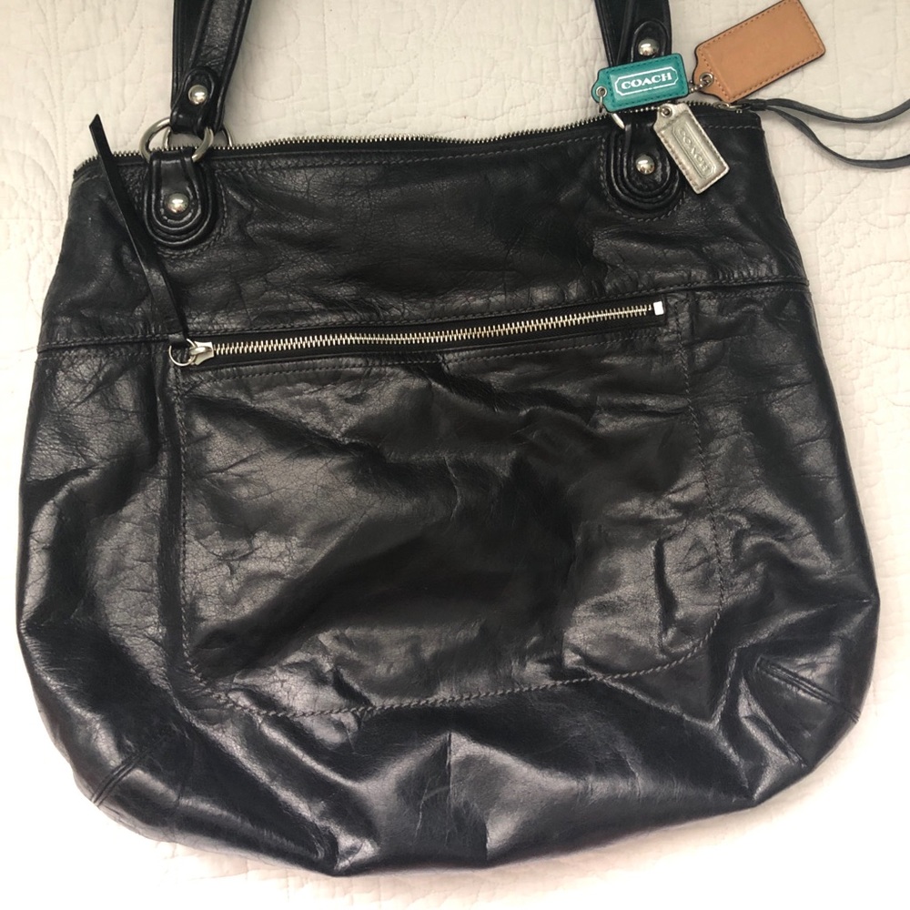 Coach leather shoulder bag